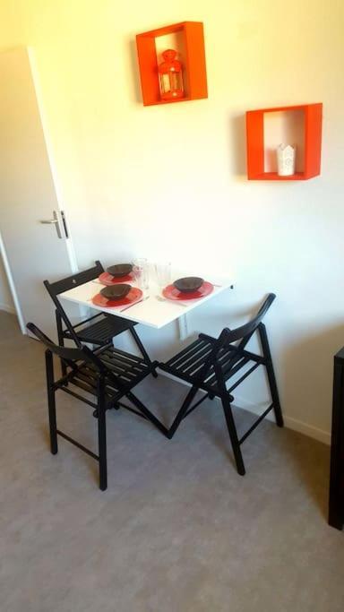 Appartement La Sweet House Rouge* Au Pied Des Remparts *wifi* Avignon